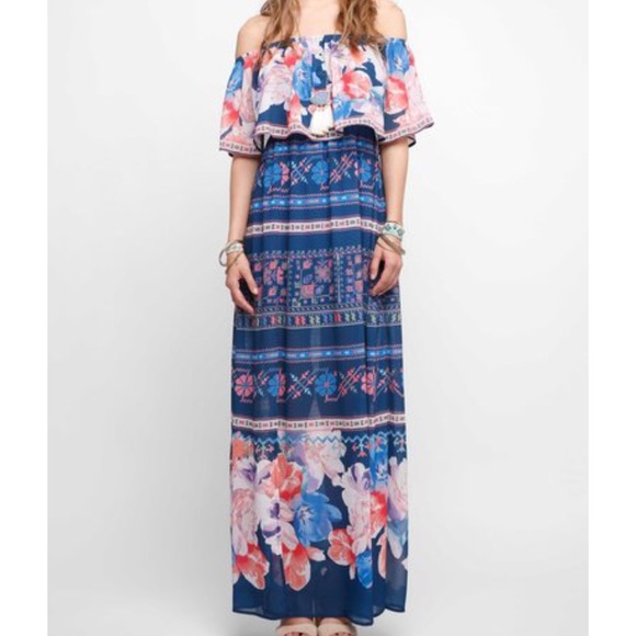 VICI Off the Shoulder Maxi Dress - Picture 2 of 5